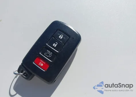 2016 Toyota Rav4 Xle z USA, uszkodzony, nr VIN JTMWFREV7GD088209